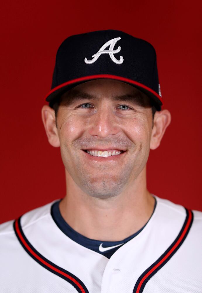 Photos: The unusual pitching motion of Braves’ Darren O’Day