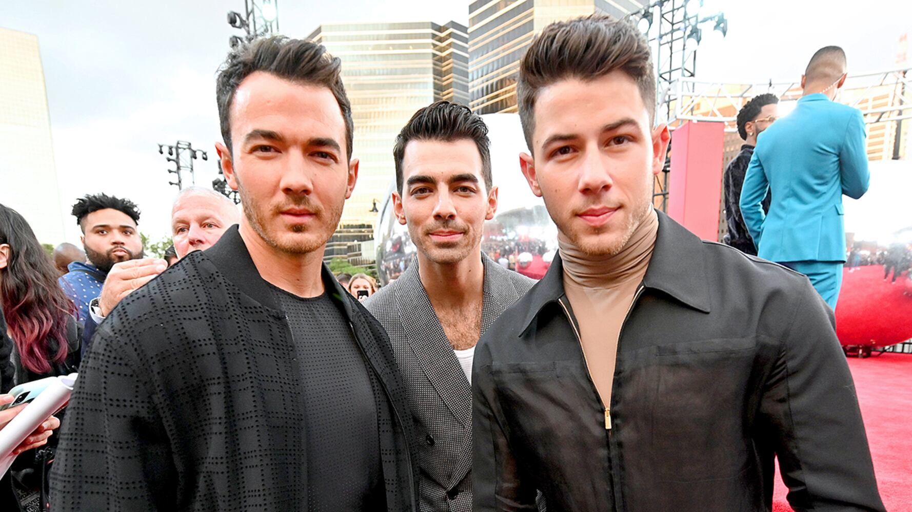 Photos: 2019 VMA Red Carpet