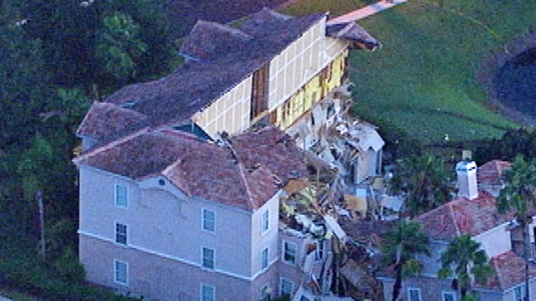 Clermont resort building collapse sinkhole