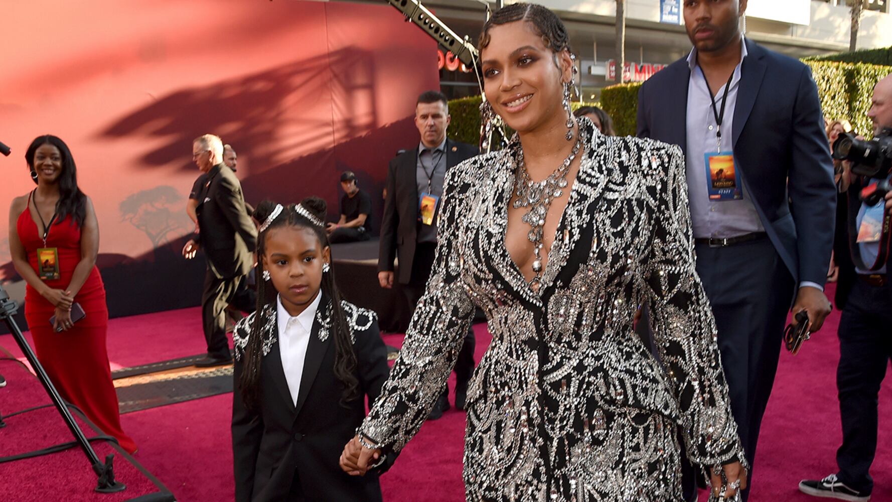 Photos: Beyoncé, Blue Ivy, other stars stun on 'Lion King' red carpet