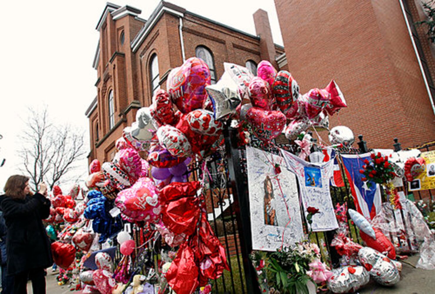Fans mourn the loss of Whitney Houston