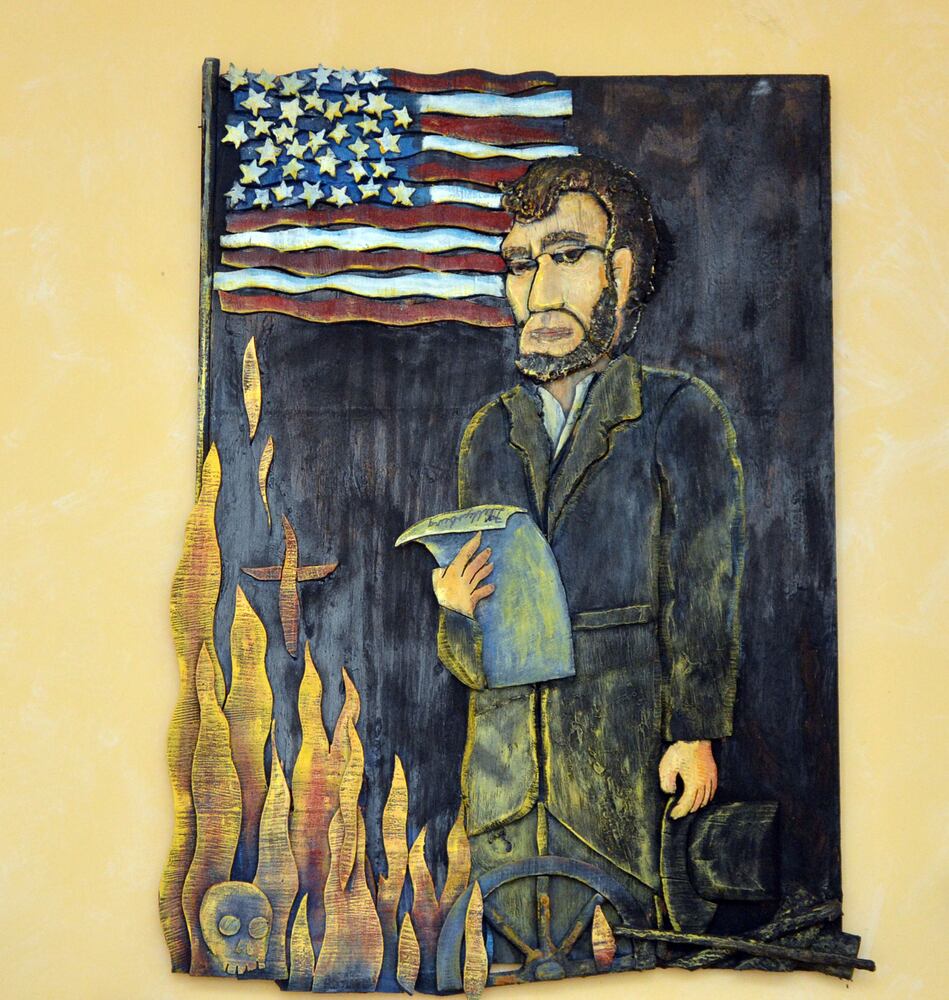 Gene Griessman and his Lincoln memorabilia