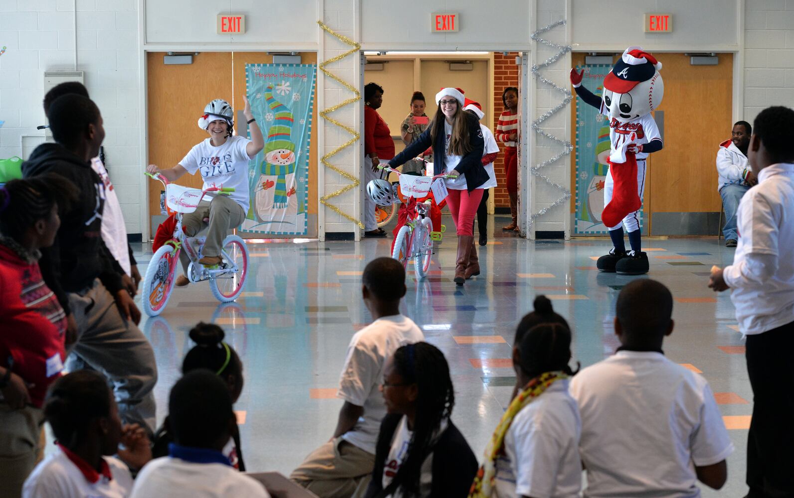 30 Atlanta fifth-graders rewarded with bicycles