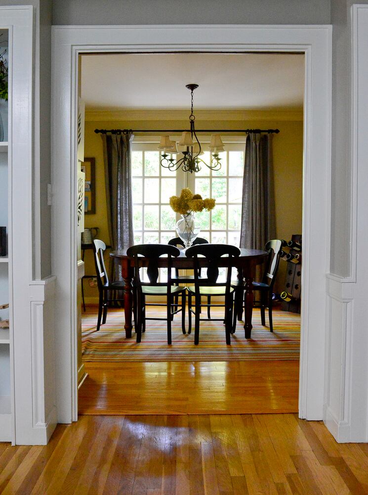 Eat-in kitchen