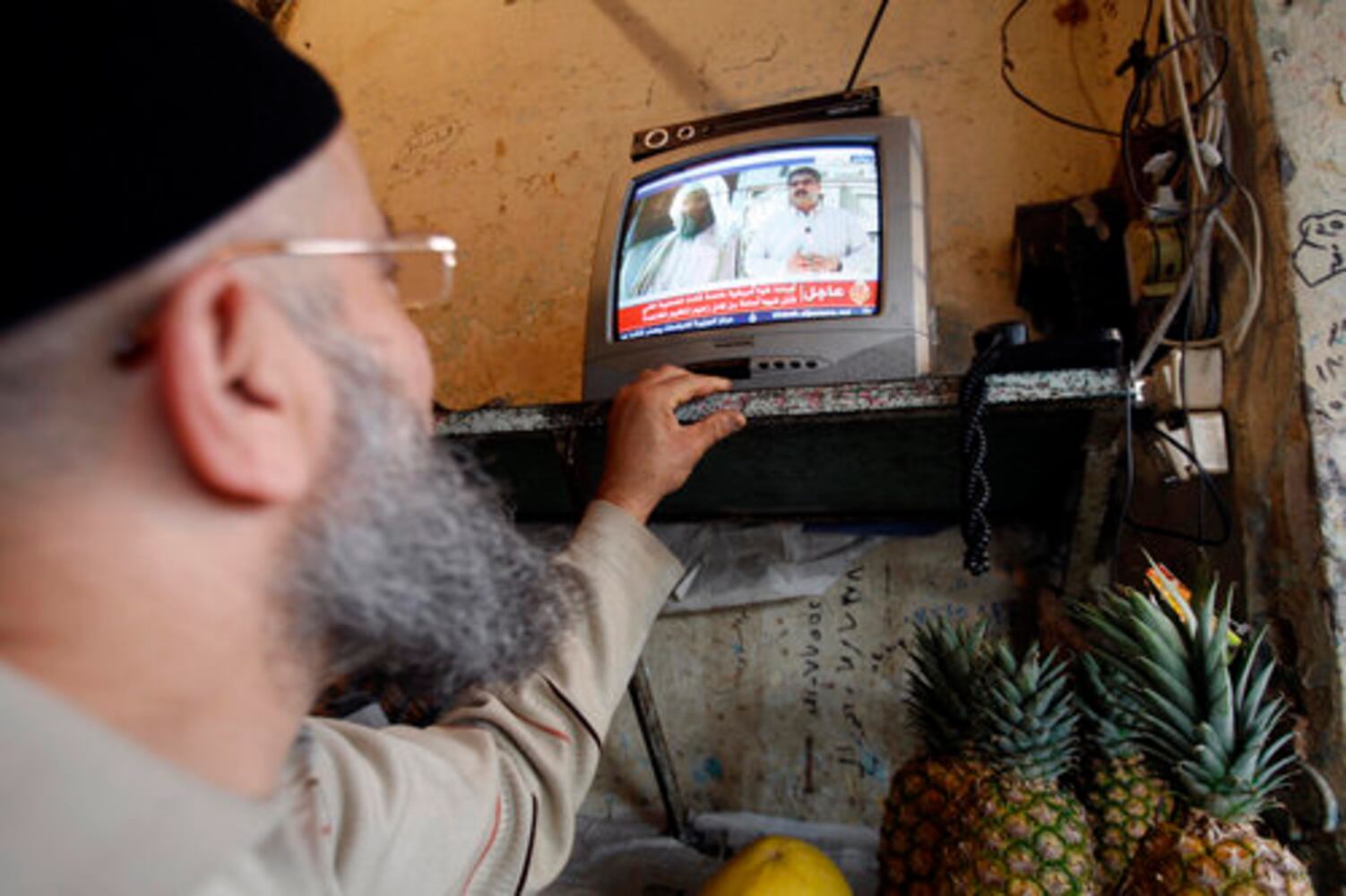 World reacts to Osama bin Laden's death