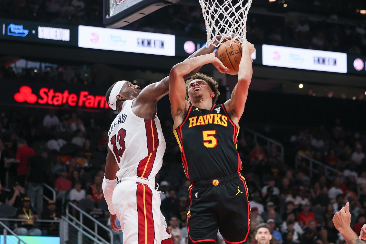 041925 hawks photos