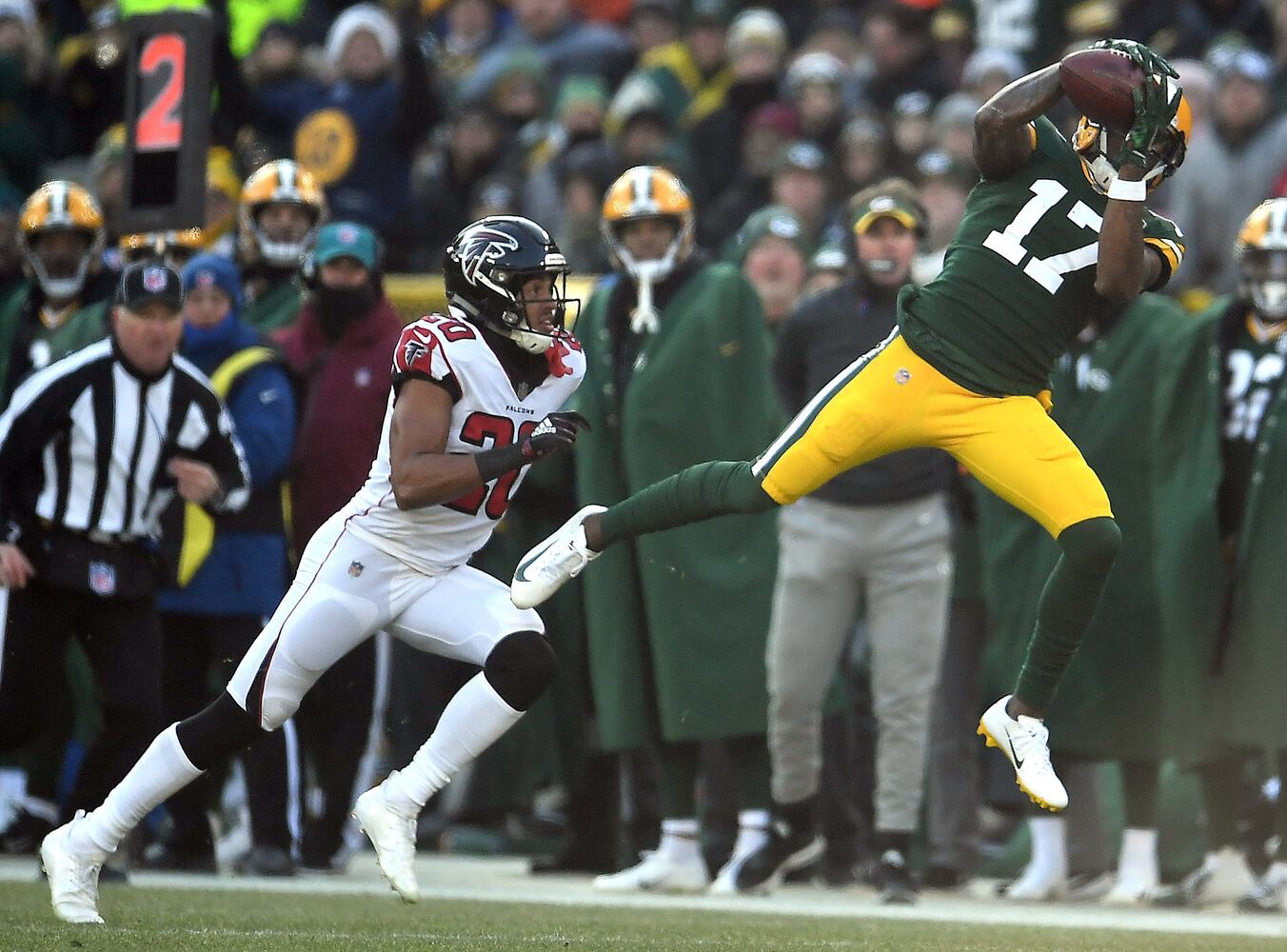Photos: Falcons look to end losing streak