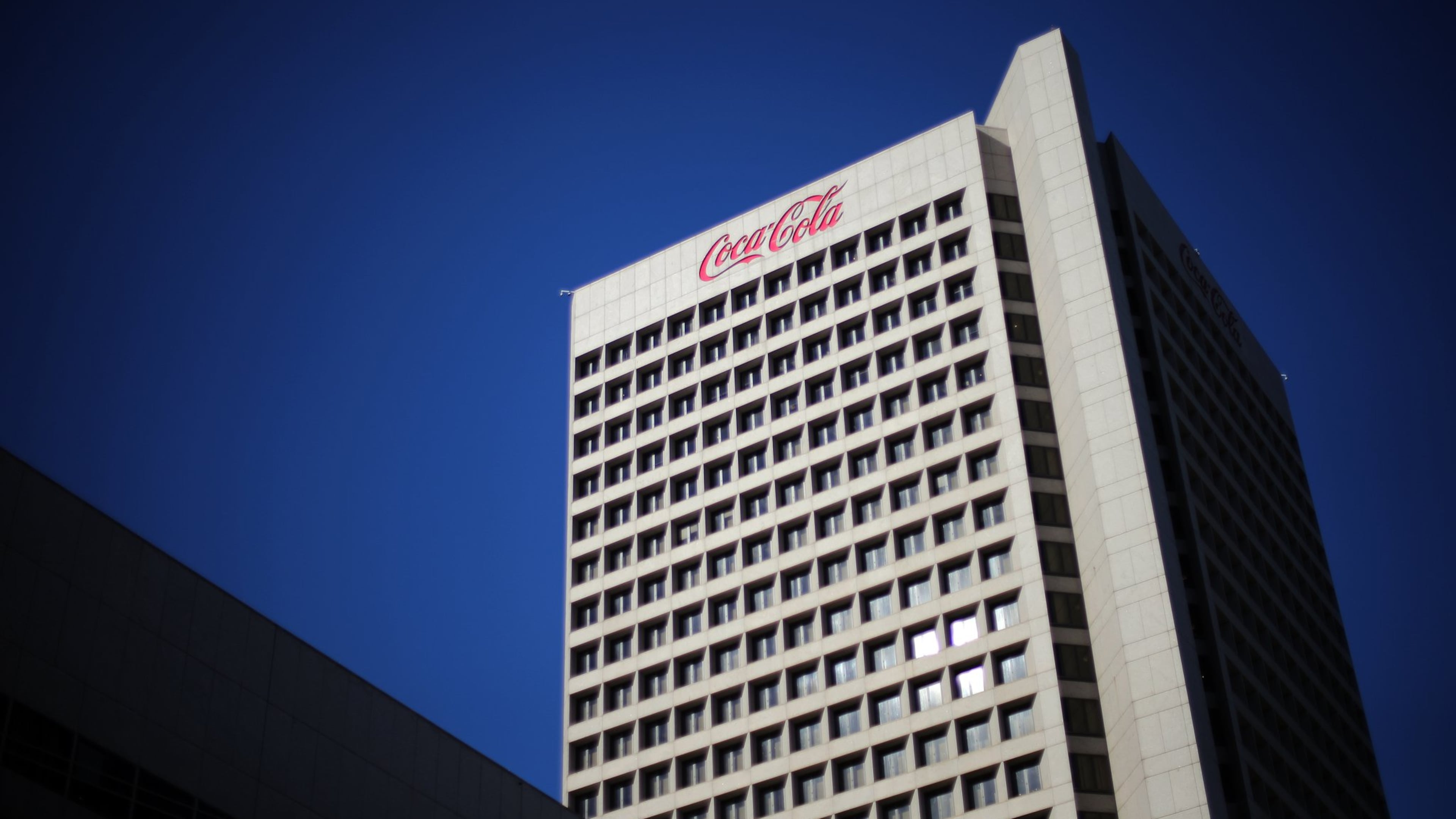 Coca-Cola plans to sell a majority stake in Africa’s largest Coca-Cola bottler. (AJC FILE)