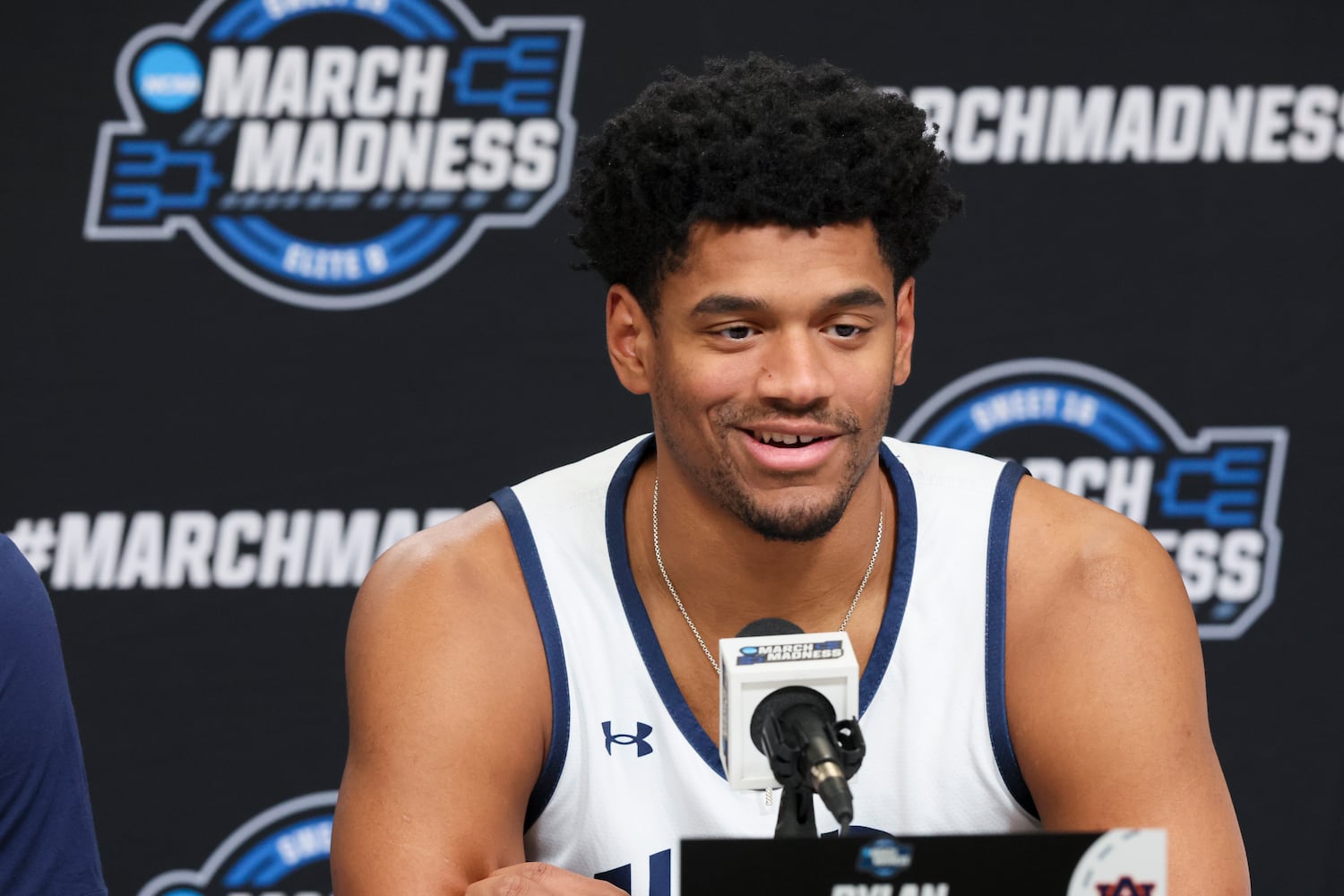 032825 ncaa south reg photo