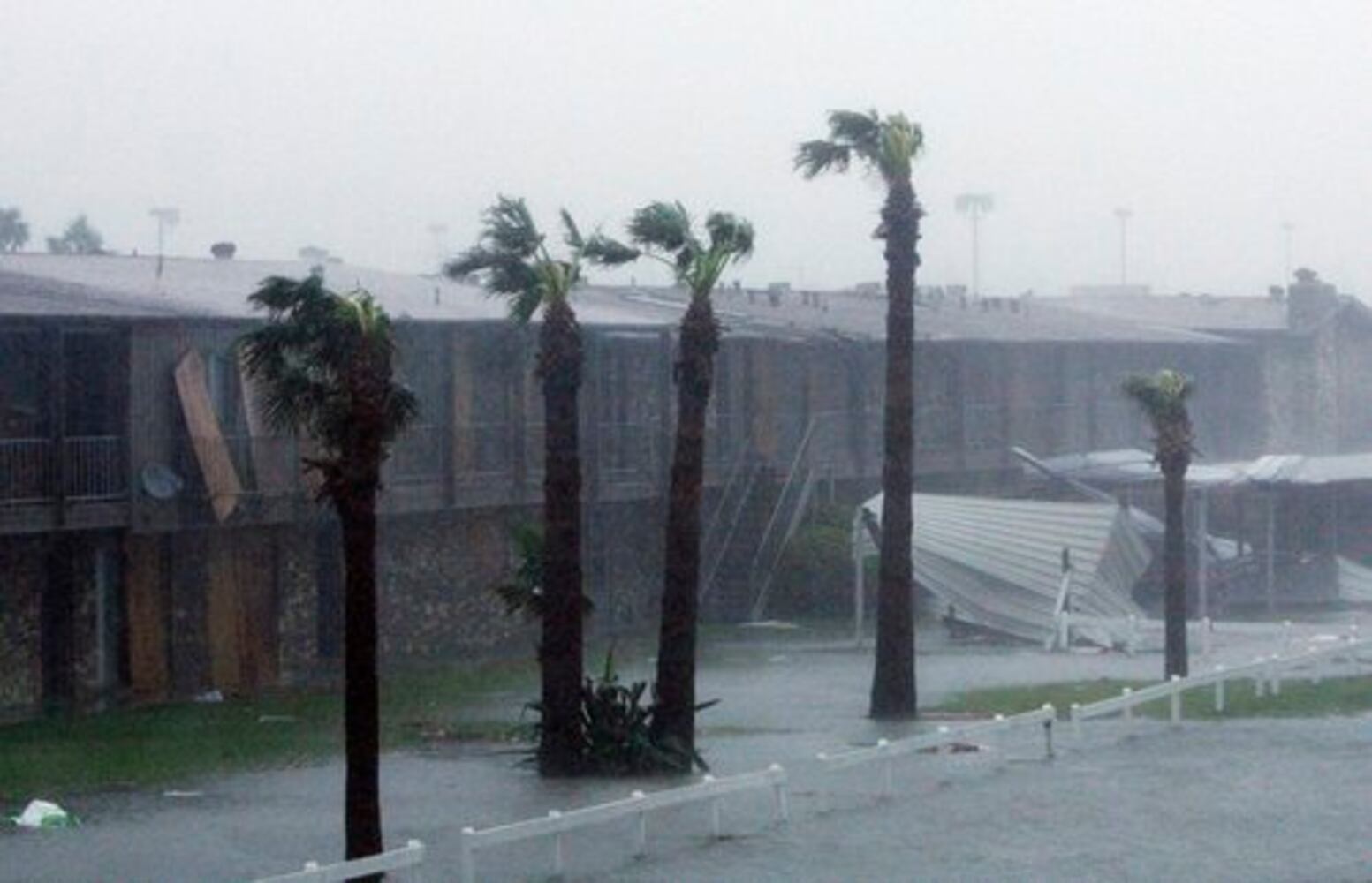 Hurricane Ike comes ashore