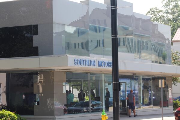 The former Southern Motors building on Broughton Street will transform into the home of the Savannah Repertory Theatre soon. The nonprofit theater troupe celebrated the space with a groundbreaking ceremony on Wednesday, June 15.