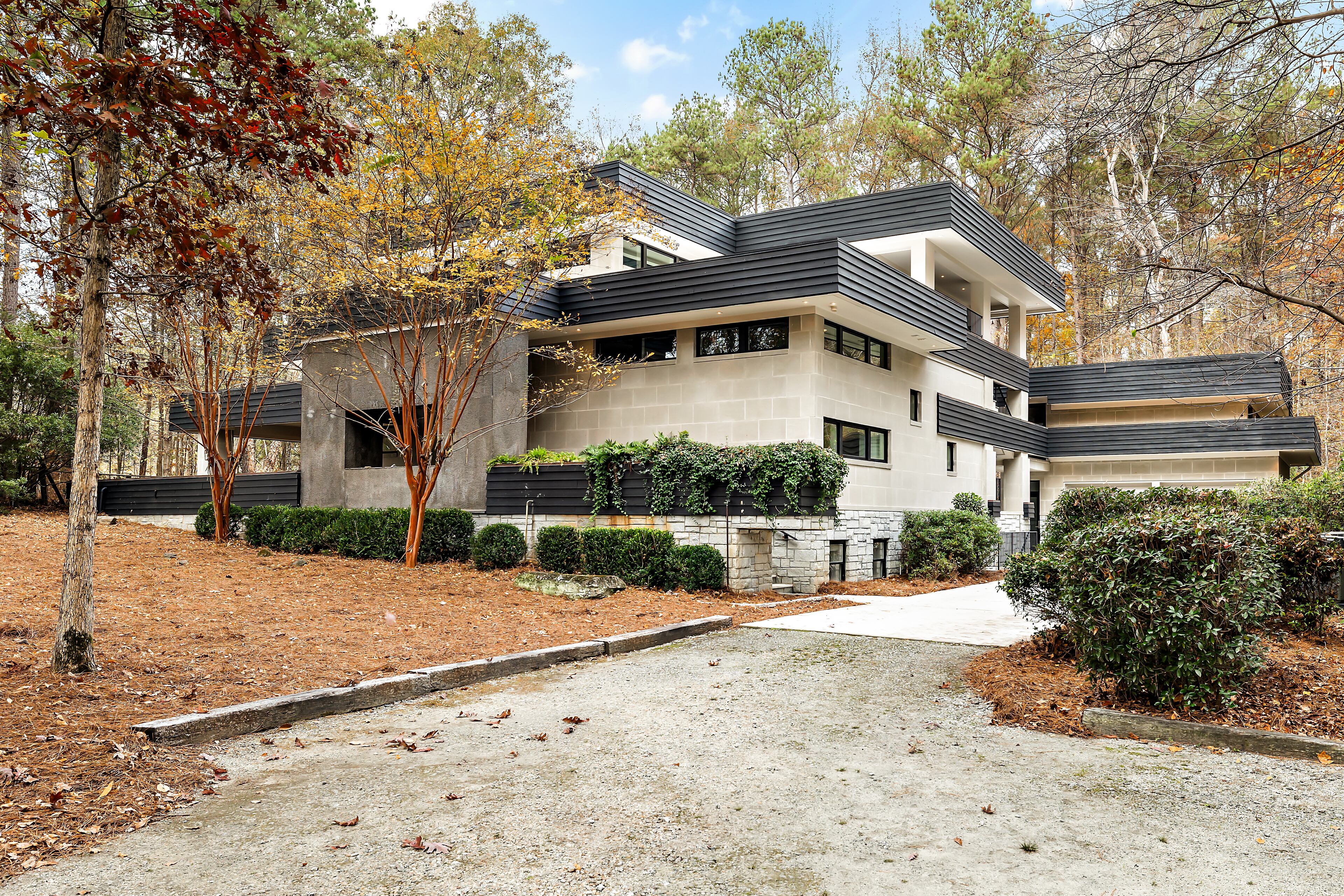 Located in the artistic community of Serenbe, Norman Reedus’ Georgia home is a real stunner.
Listing by Addie Bartlett with Compass Greater Atlanta
Photo courtesy of Cheyenne Crawford, HomeStar Media