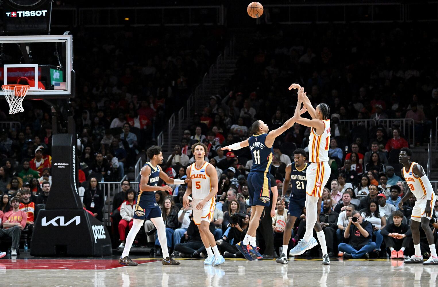 Pelicans vs Hawks game