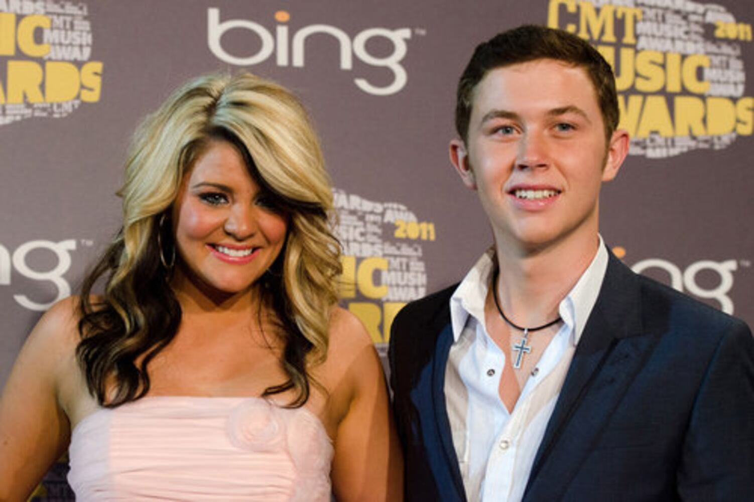 Country music stars honored at 2011 CMT Awards