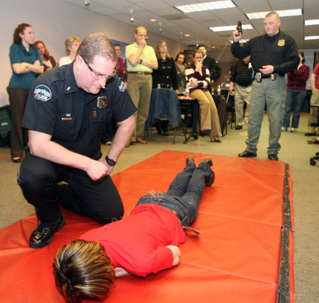 Sandy Springs citizens learn how cops think