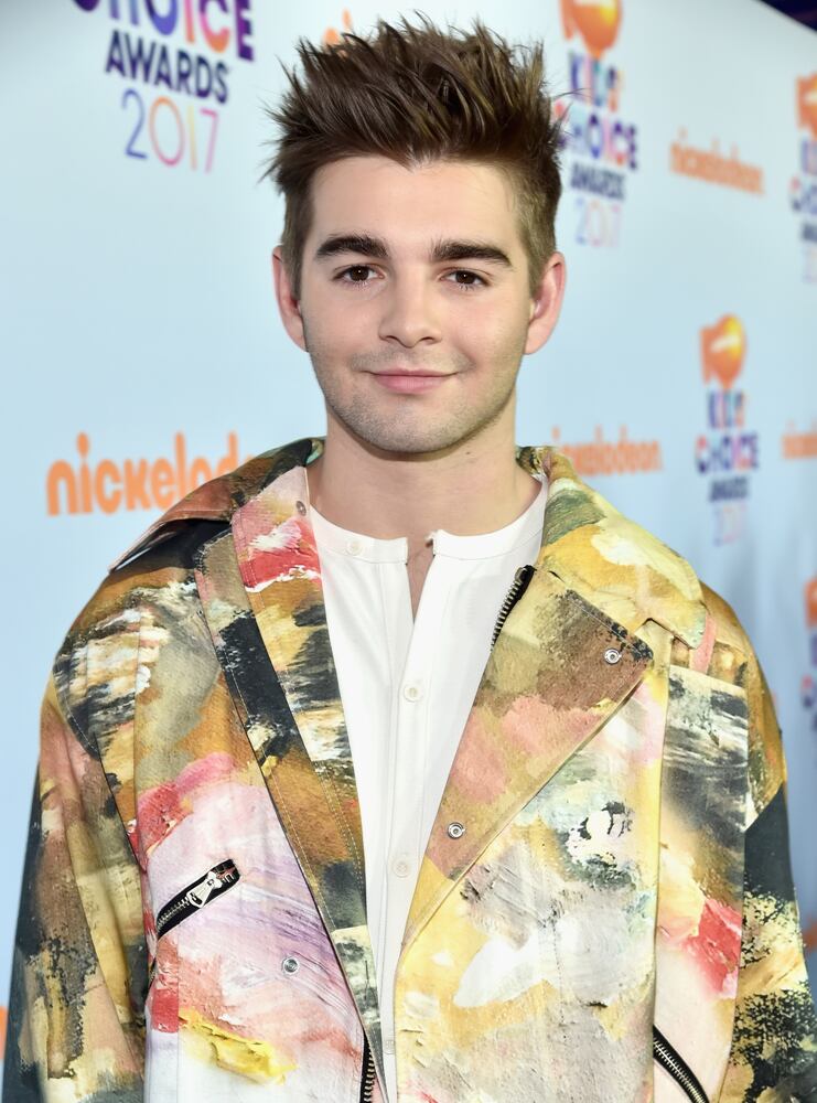 2017 kids choice red carpet