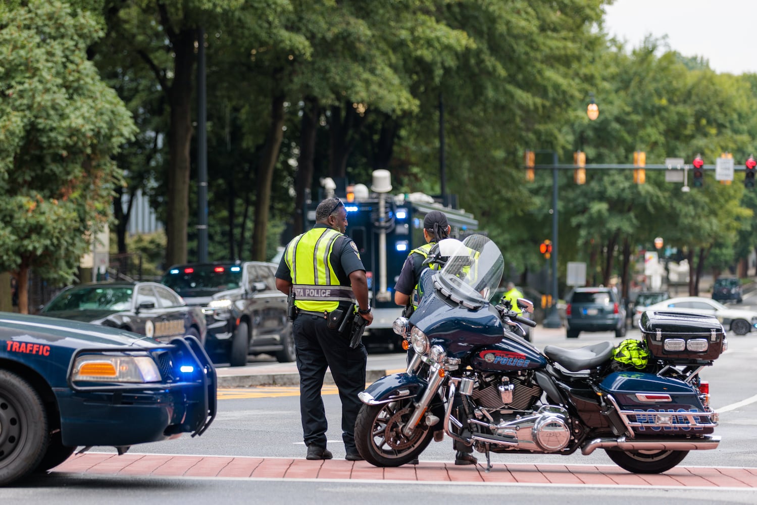 active shooting midtown