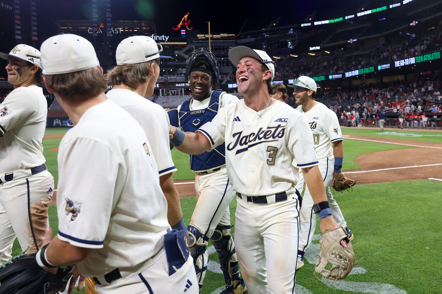 University of Georgia vs Georgia Tech in an NCAA baseball game at Truist Park