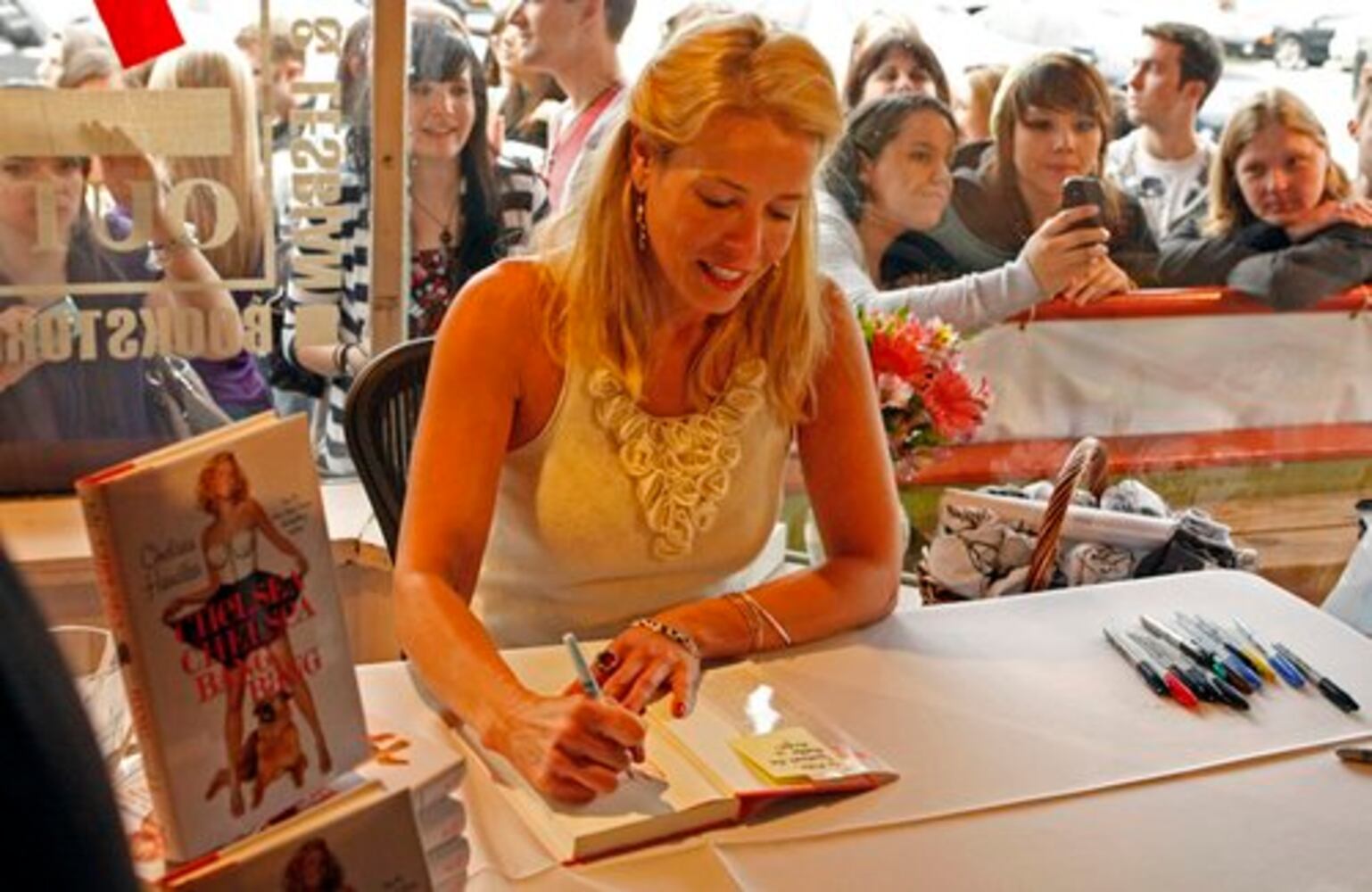 Chelsea Handler signs books in Atlanta