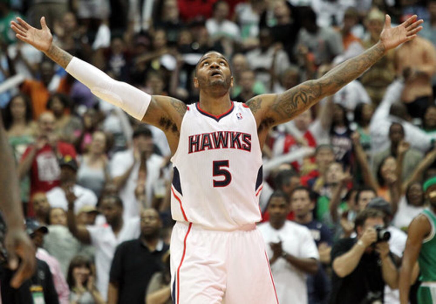 Hawks open playoff series with Celtics
