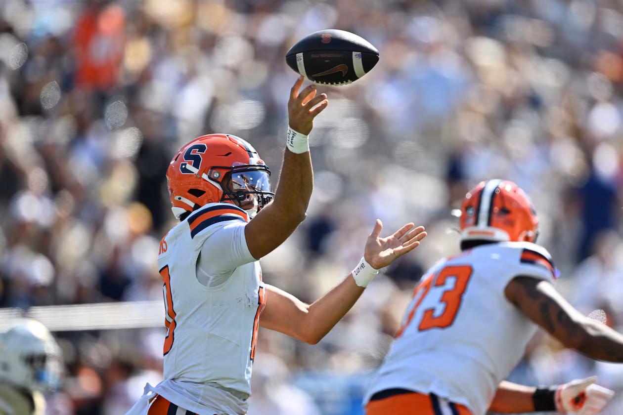Syracuse quarterback Rickie Collins (10) gets off a pass during the first half of an NCAA college football game at Bobby Dodd Stadium, Saturday, October 25, 2025, in Atlanta. Collins has signed with Kennesaw State. (Hyosub Shin/AJC)