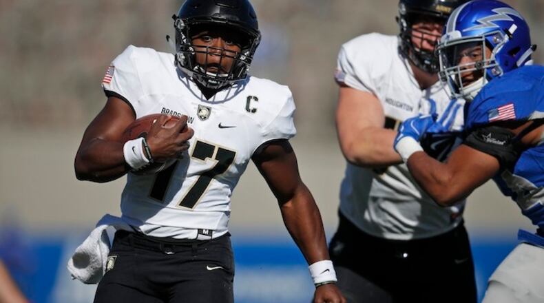 Army Black Knights quarterback Ahmad Bradshaw (17) in the first half of an NCAA college football game Saturday, Nov. 4, 2017, at Air Force Academy, Colo. (AP Photo/David Zalubowski)