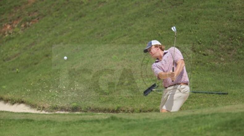 Davis Love IV, known as Dru, escapes from the sand during U.S. Open sectional qualifying last week at Hawks Ridge. (USGA photo)
