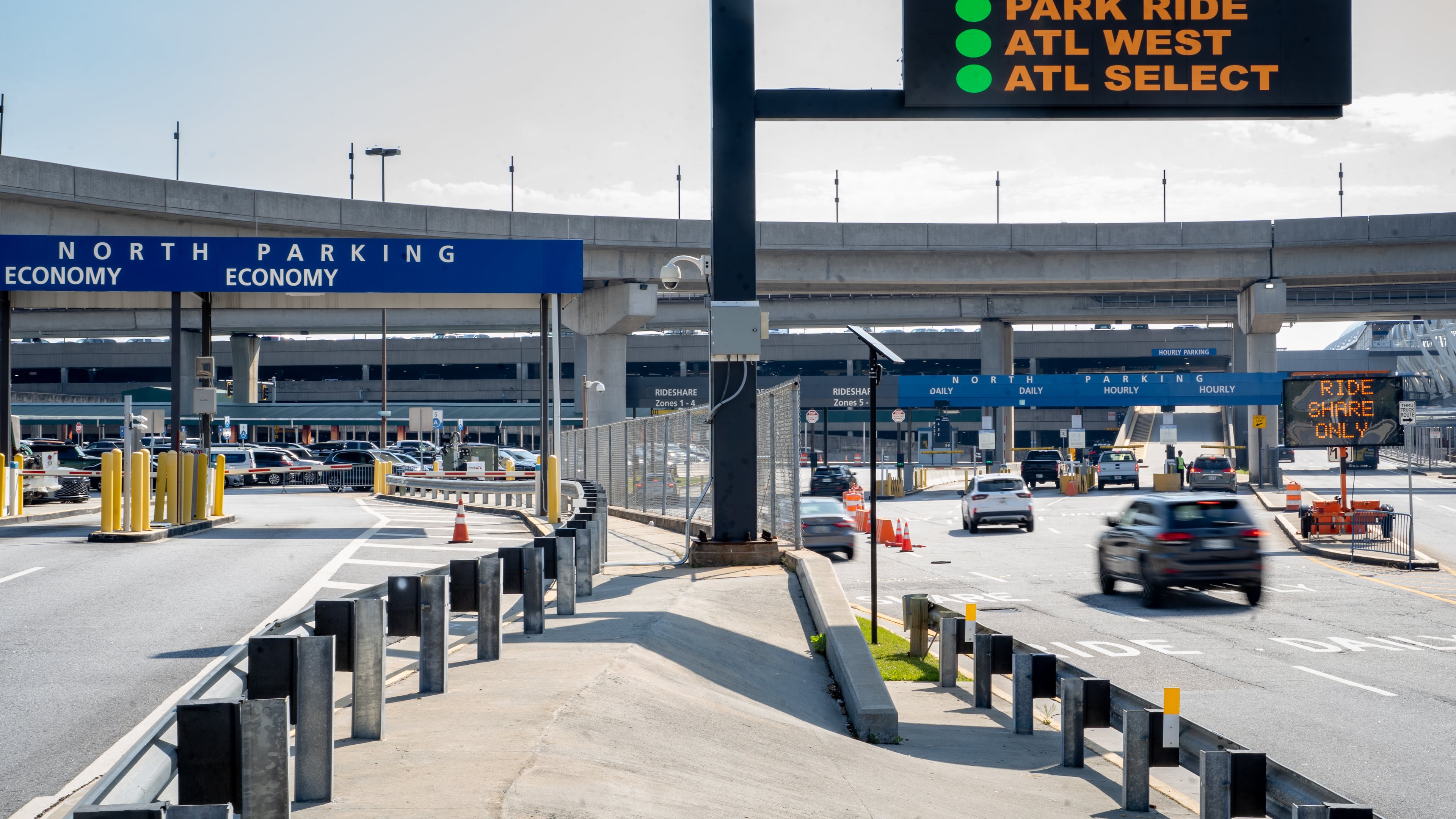 The north parking deck at Hartsfield-Jackson International Airport. Friday, April 18, 2025 (Ben Hendren for the Atlanta Journal-Constitution)