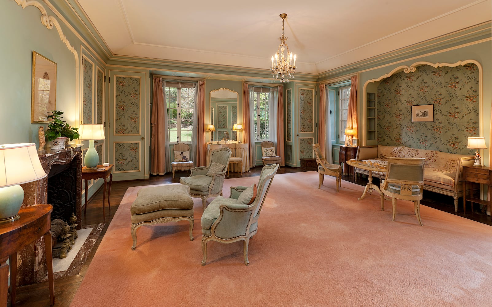 Master dressing room