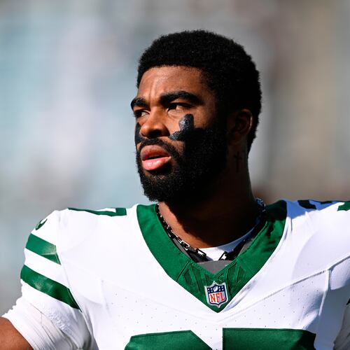 FILE - New York Jets cornerback Qwan'Tez Stiggers warms up before an NFL football game against the Jacksonville Jaguars in Jacksonville, Fla., Dec. 14, 2025. (AP Photo/Phelan M. Ebenhack, File)