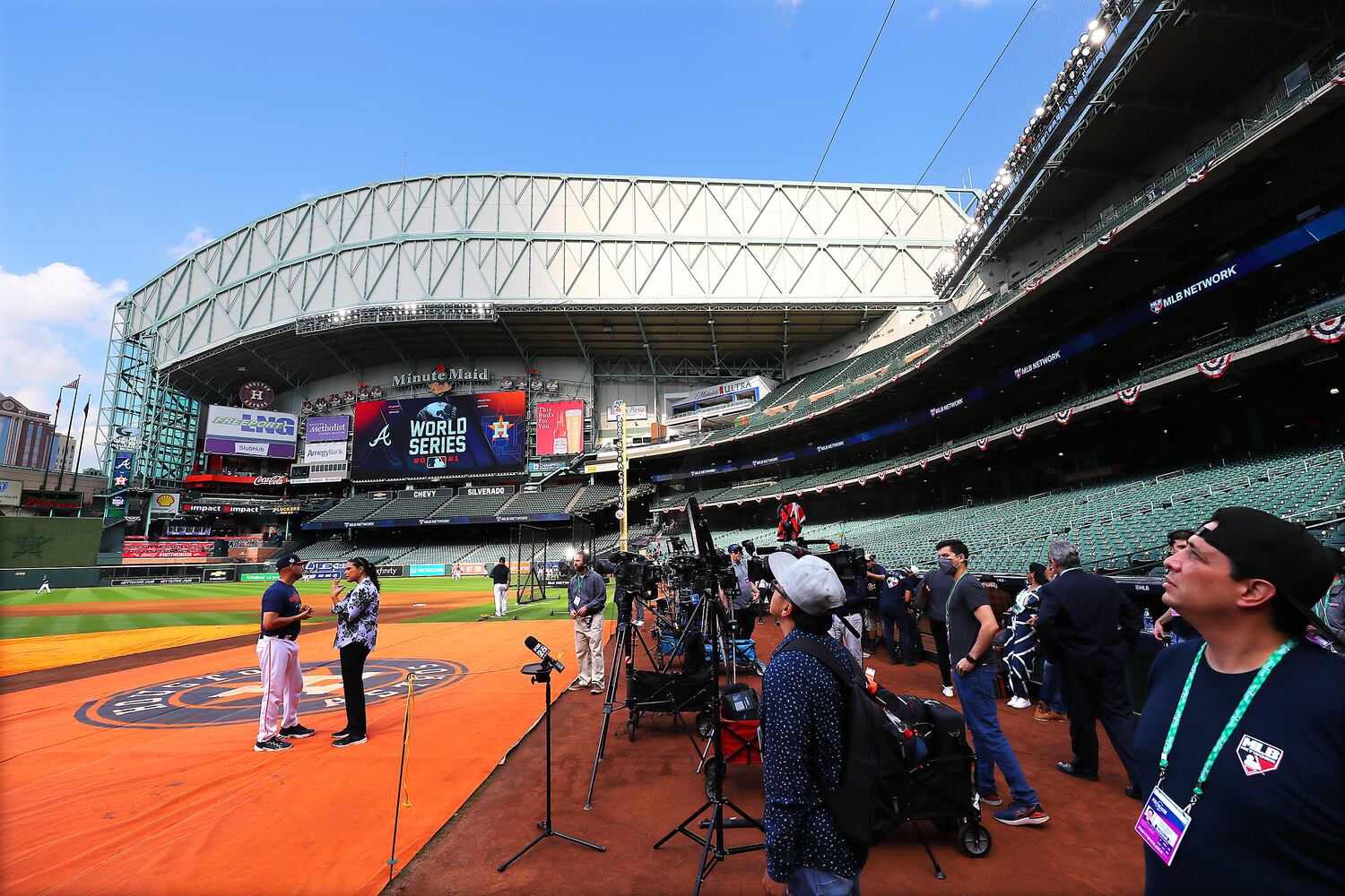 BRAVES SERIES PHOTO