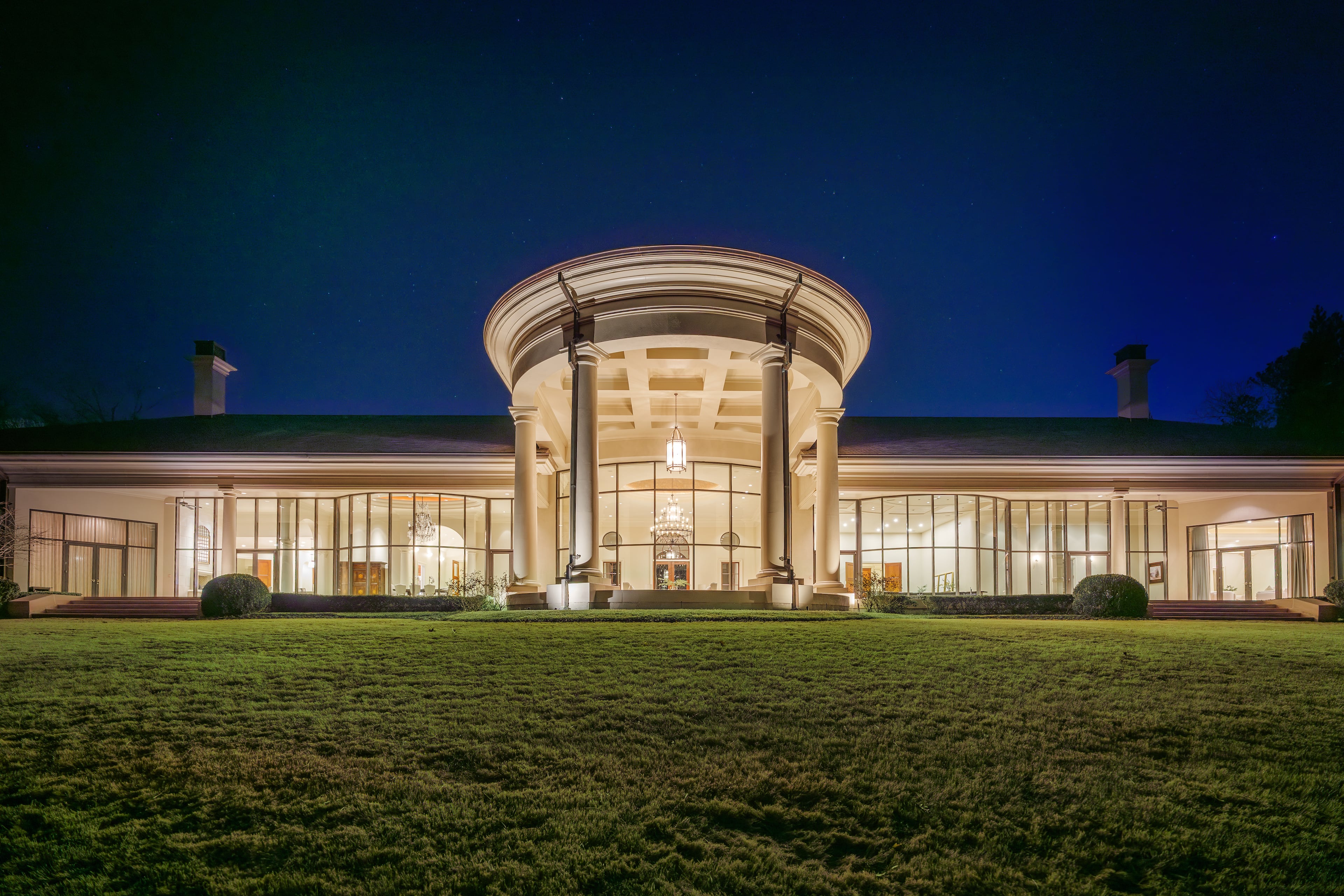 This Milton mansion is a unique find, even among Georgia’s luxury listings.
Listing by Bonnie Smith
