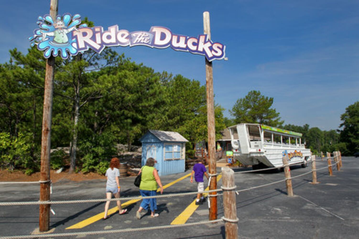 Duck boats ride again
