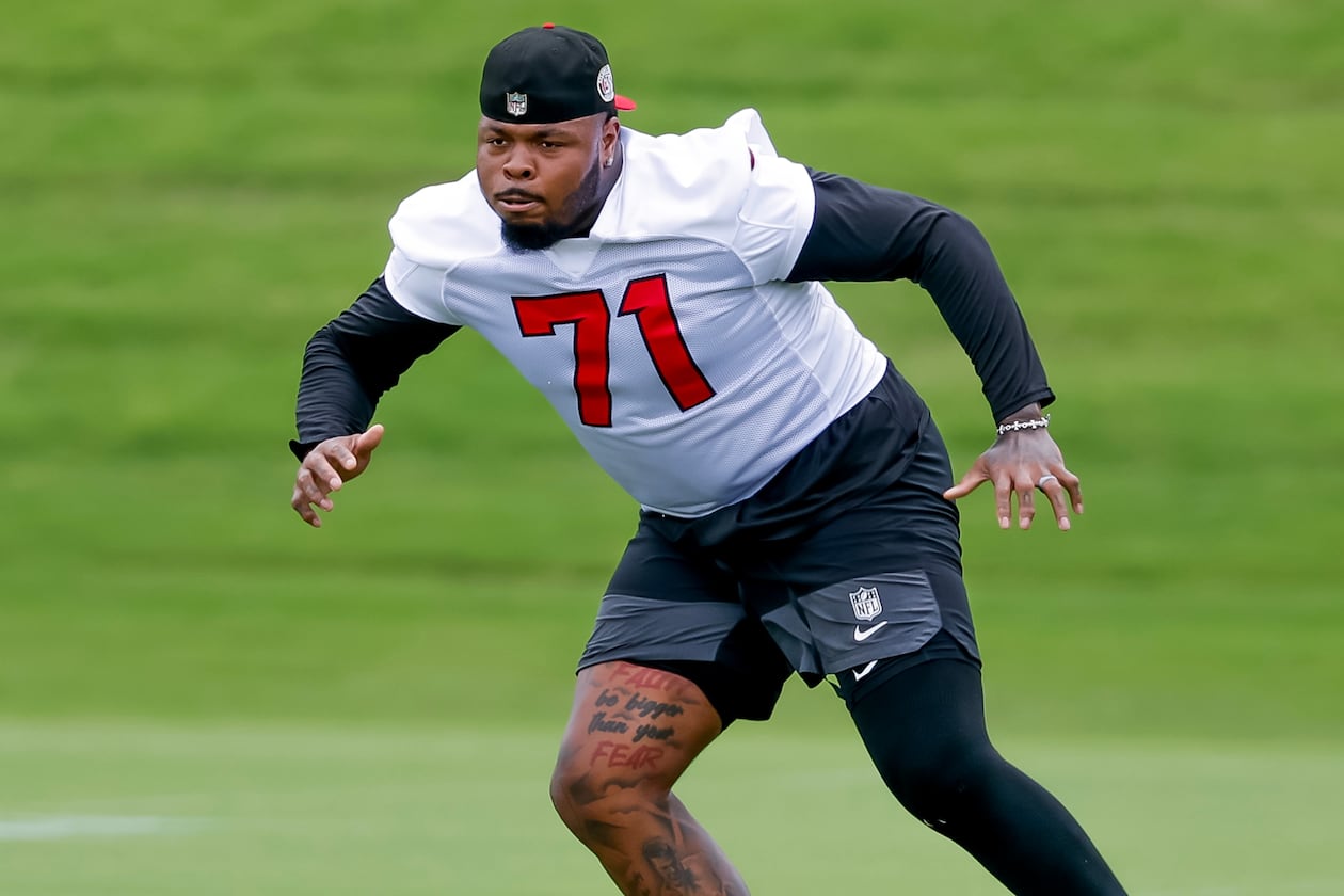 Falcons offensive tackle Jawaan Taylor practices Monday, June 8, 2026, in Flowery Branch. (Erik S. Lesser for the AJC)