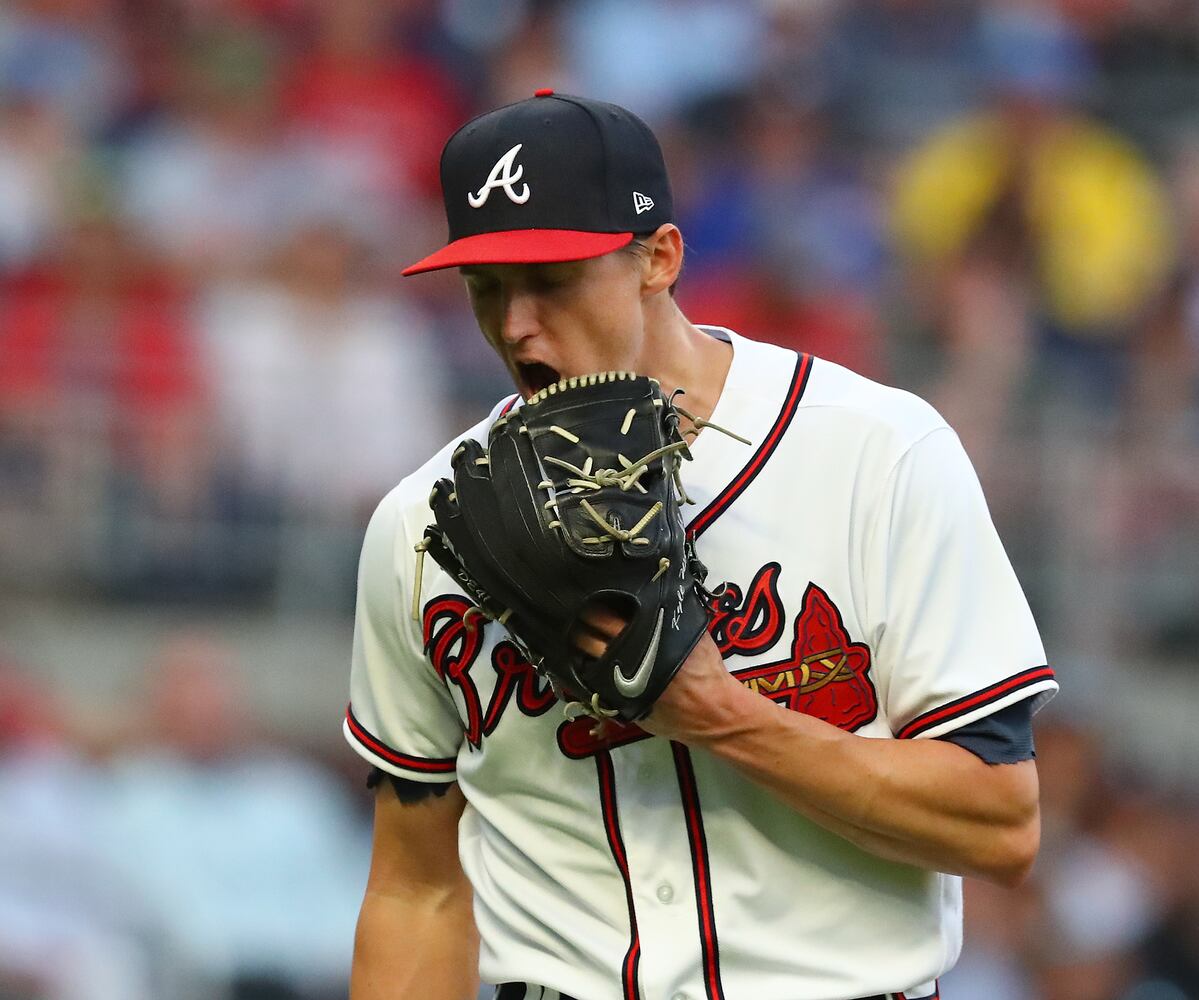BRAVES PHOTO