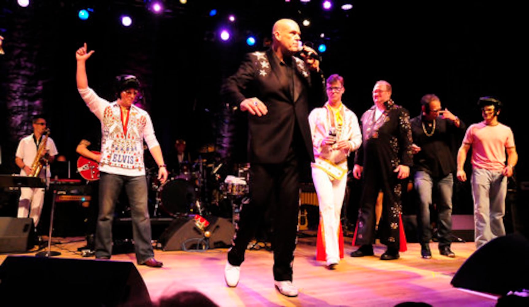 Elvis Royale' keeps the King's memory sizzling