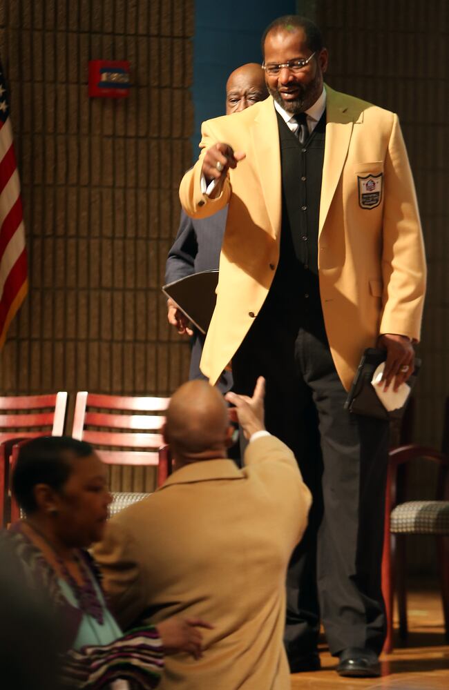 Hometown Hall of Famers plaque will hang at Alonzo A. Crim High School in Atlanta.