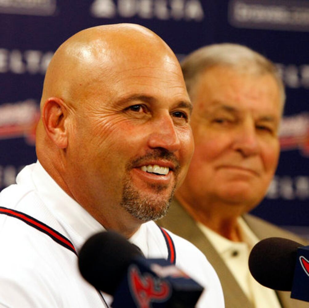 Gonzalez follows Cox as Braves manager