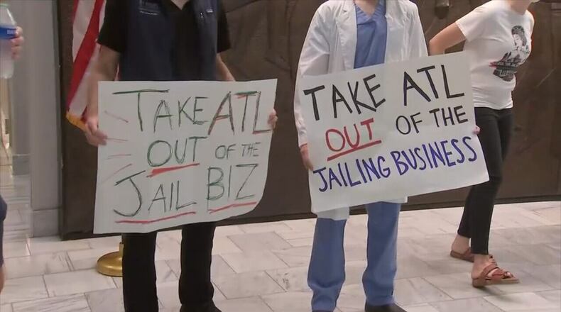 City of Atlanta leases 700 beds to Fulton County Jail due to overcrowding