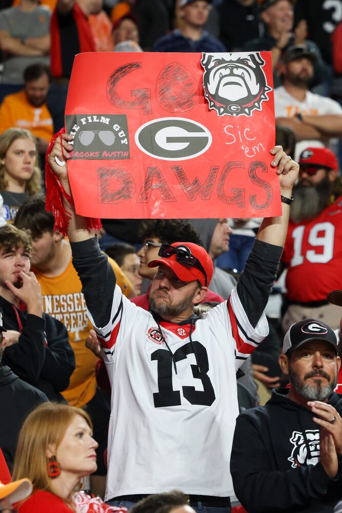 111923 bulldogs photo