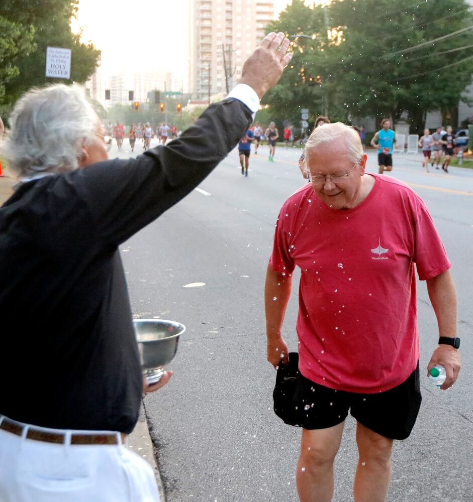 Peachtree Road Race photos