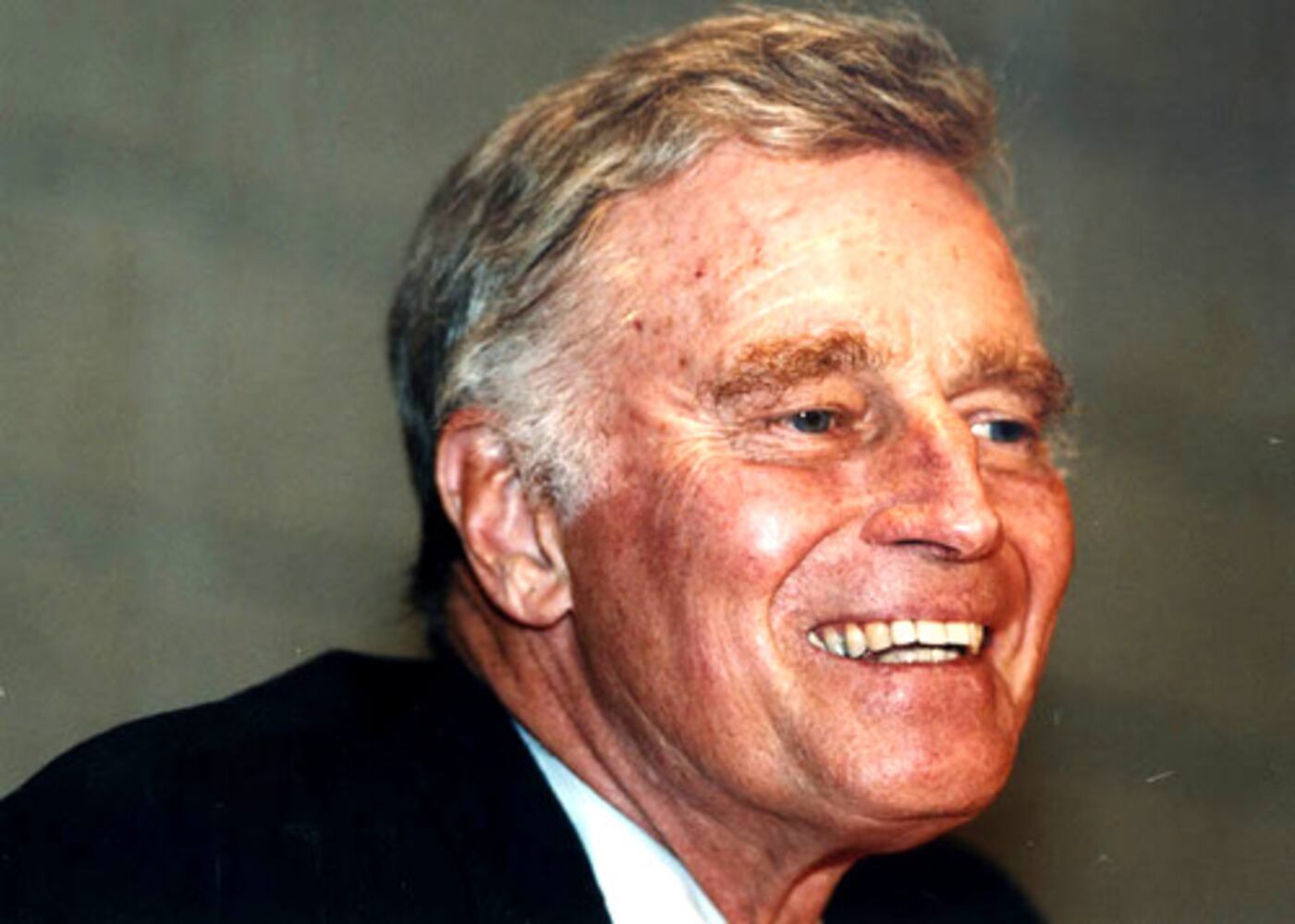 Charlton Heston dies