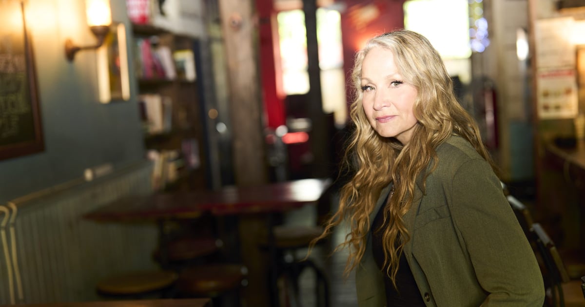 Joan Osborne brings her own voice to Dylan songbook with live album, tour