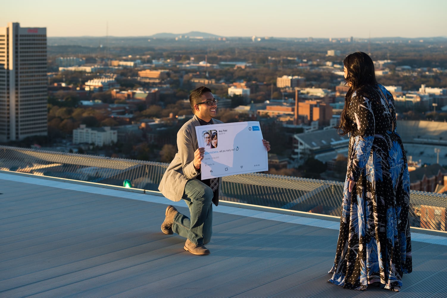Atlanta couple meets on Twitter, has Twitter-themed proposal