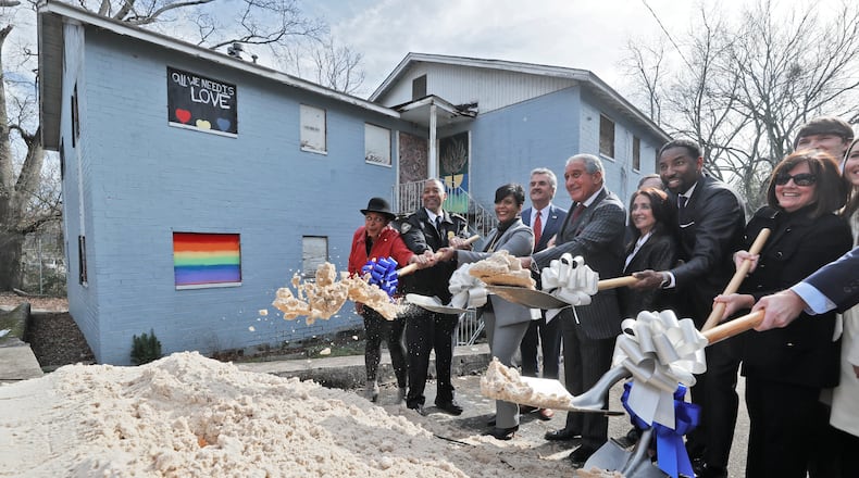 Mayor Keisha Lance Bottoms and Councilman Andre Dickens and other local figures and officials for a groundbreaking ceremony in January 2020. (Bob Andres / bandres@ajc.com)