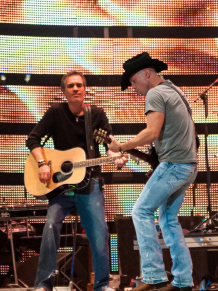 Kenny Chesney at RodeoHouston 2013
