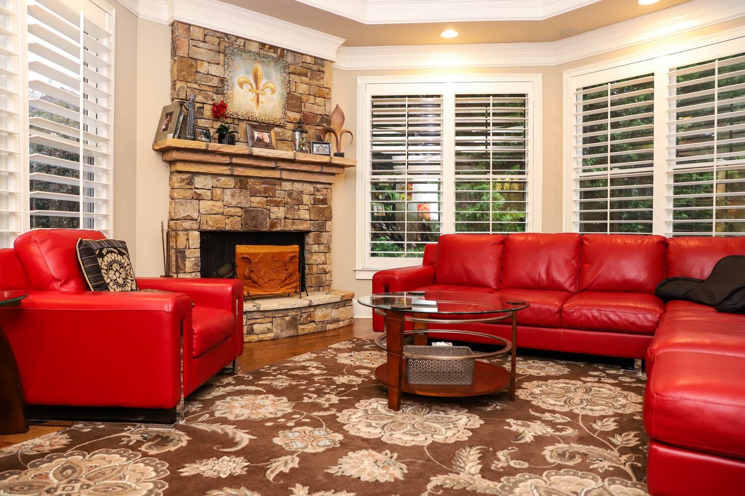 French style fills Forsyth home
