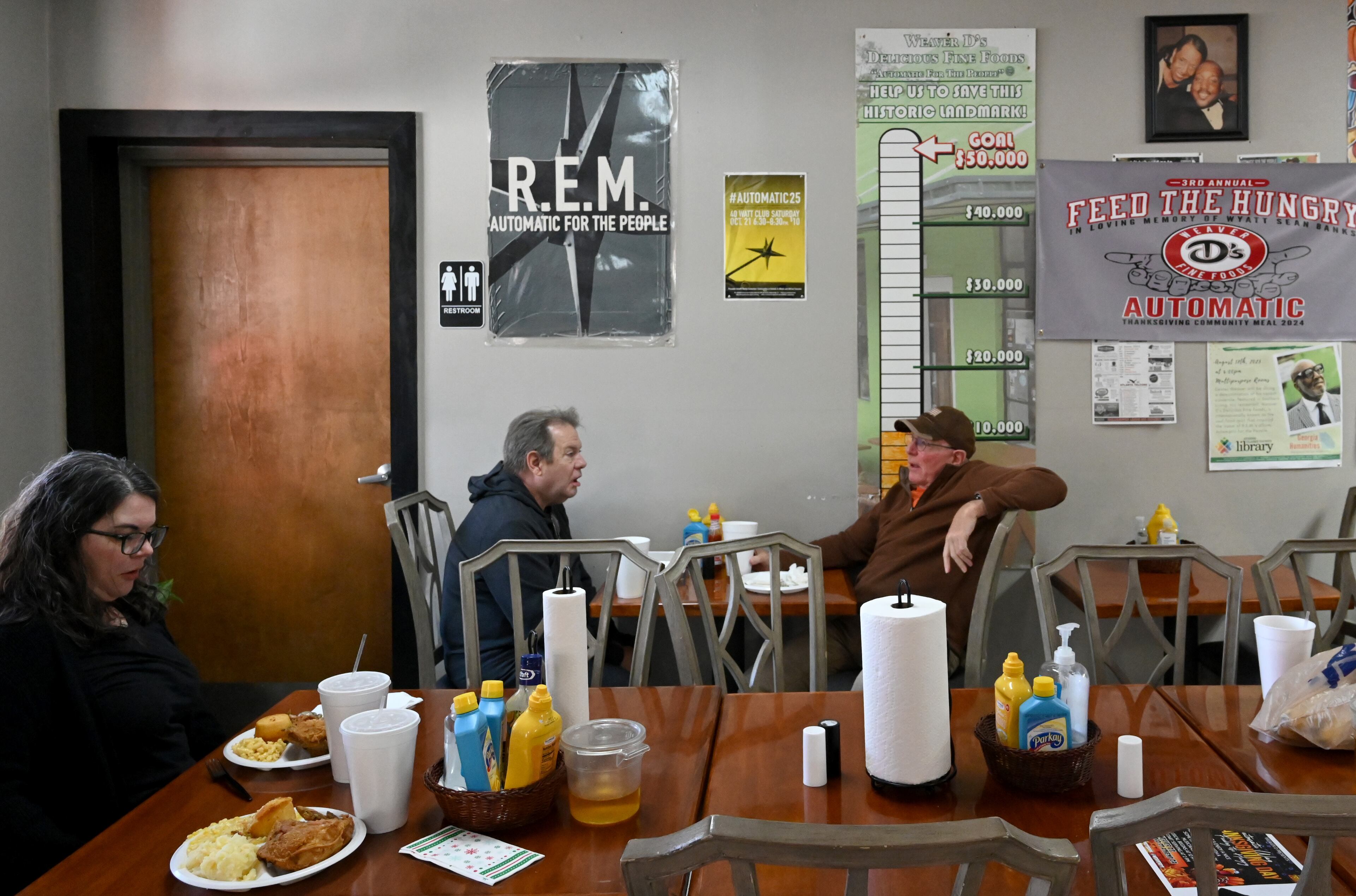 Lunch customers dine at Weaver D’s Delicious Fine Foods on Wednesday, Nov. 12, 2025, in Athens. (Hyosub Shin/AJC)