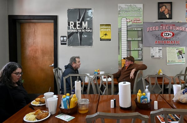 Lunch customers dine at Weaver D’s Delicious Fine Foods on Wednesday, Nov. 12, 2025, in Athens. (Hyosub Shin/AJC)