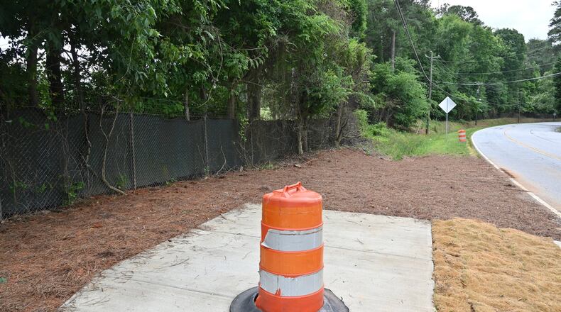Construction began on this stretch of the path earlier this month. (Hyosub Shin / Hyosub.Shin@ajc.com)
